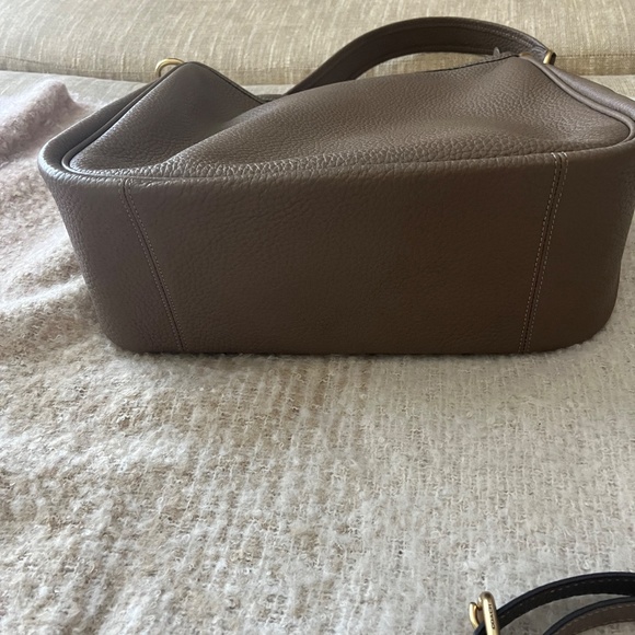 COACH SOFT PEBBLE LEATHER CARY SHOULDER BAG W/CONVERTIBLE STRAPS - Picture 5 of 11